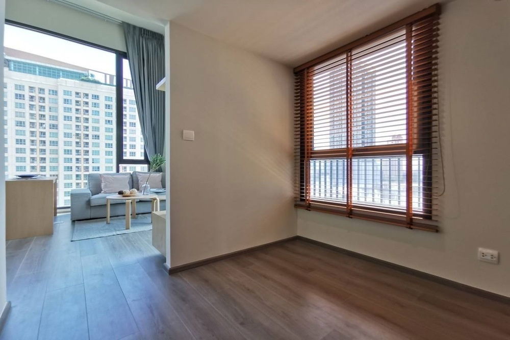 picture Sell : The Reserve Phahol-Pradipat  (1 bed Duplex) 42.10 sq.m. 7,107,000 THB  Ready to move in  - 6/9
