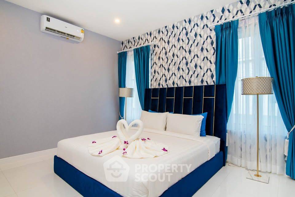 picture 4-BR Villa at Marwin Pool Villa in Thap Tai (ID 2231032) - 7/43