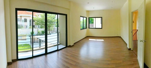 รูป ซ.นิมิตใหม่ 14-22 เปิดซิง! ให้เช่าคฤหาสน์ 2 ชั้น 89 ตร.วา..4นอน MRT สุวินทวงศ์ 2.9 กม. 3 น้ำ รพ.นวมินทร์ 3.6 กม. ตลาดมีนบุรี 2 3 กม. - รูปที่ 2/8