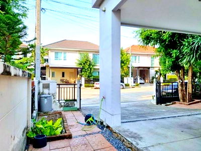 Houses for rent Saphan Sung : Rama9 Ring Road ARL BanThapChang 1.6km. For rent Life Bangkok house 2-storey detached house 50s