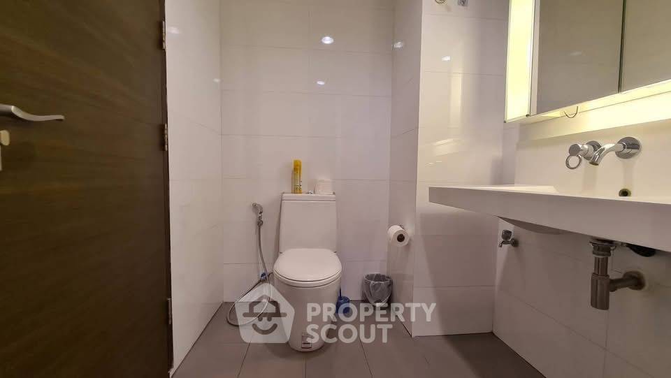 picture 1-BR Condo at Rhythm Ratchada near MRT Ratchadaphisek (ID 2229768) - 8/13