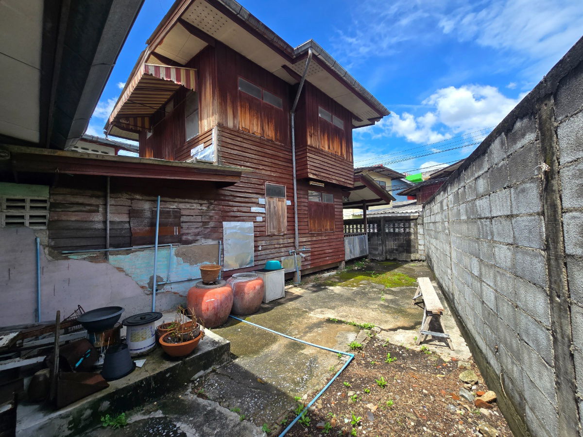 picture Land for Sale: 5 Plots (Total 436.6 sq.wah) with Buildings and Houses, Soi Charoen Nakhon 48 - 7/16