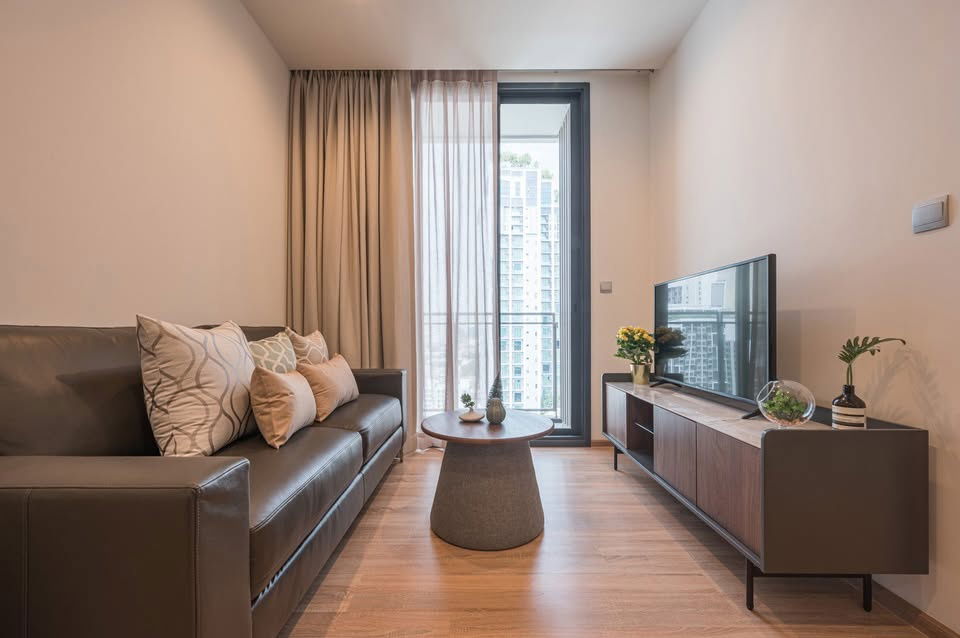 picture Urgent Rent!! Great Price! Beautifully Decorated Unit at The Line Phahon-Pradipat - 11/17