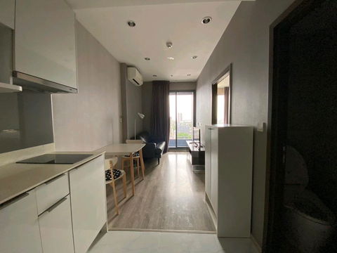 FOR RENT  :  E020106  :   ( Ideo Mobi Sukhumvit 66 )