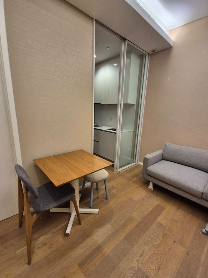 รูป ให้เช่าคอนโด The Saint Residences ใกล้ MRT พหลโยธิน 16,000 บาท รหัสทรัพย์: RS1127 - รูปที่ 2/7