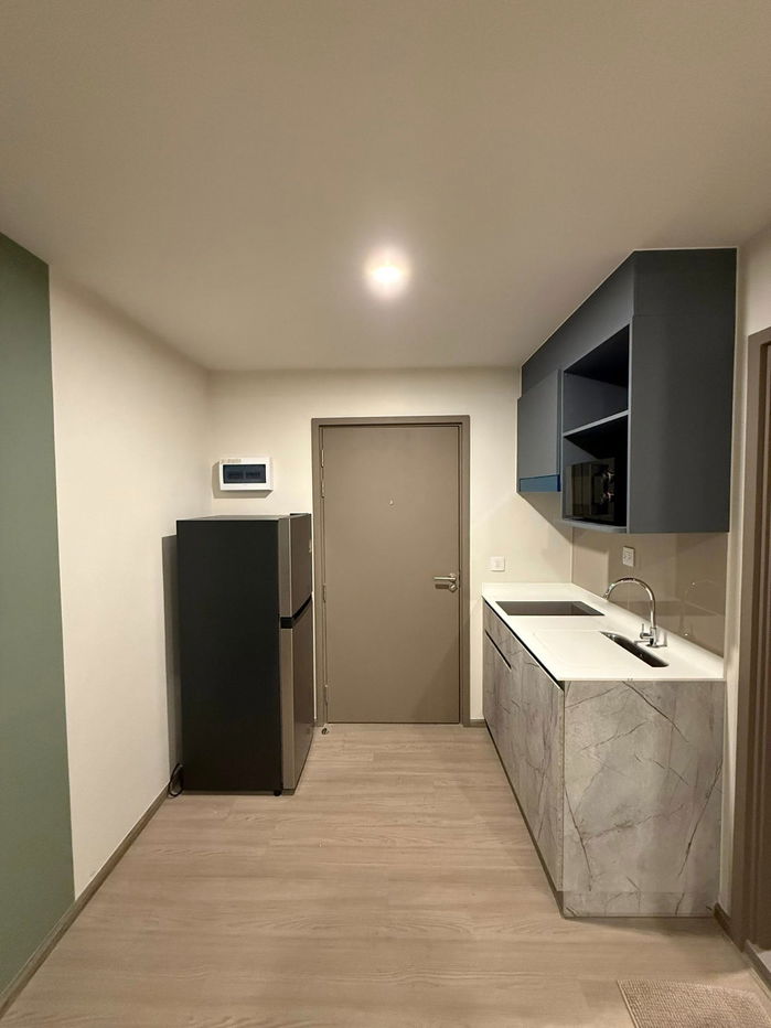 picture Urgent Rent!! Great Price! Beautifully Decorated Unit at Aspire Ratchayothin - 8/9