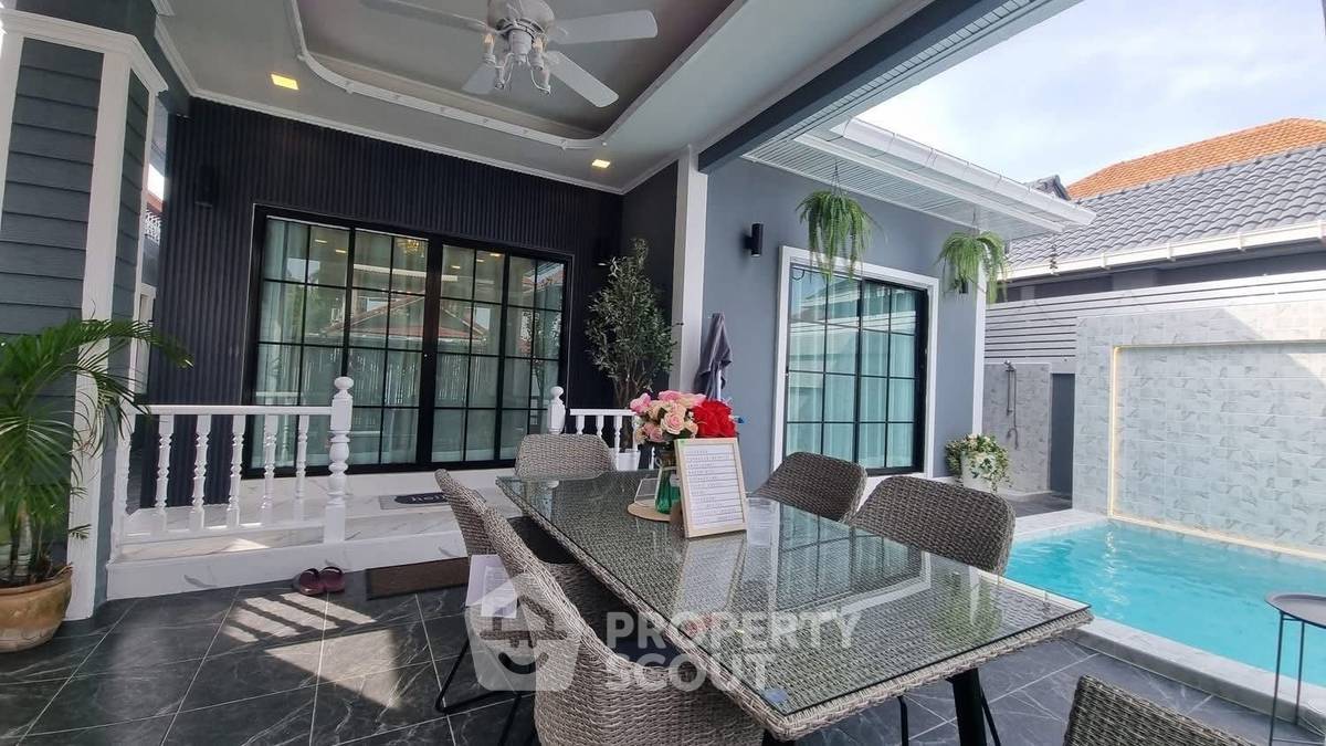 picture 2-BR Villa close to East Pattaya (ID 2229676) - 3/17