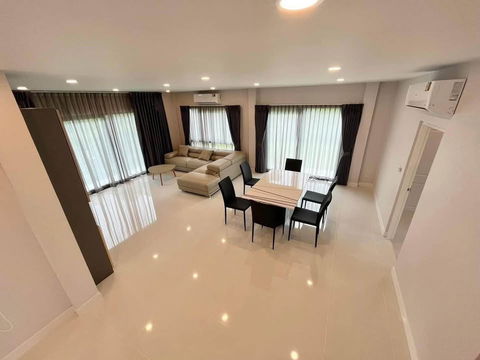 For Rent 🌟 Centro Vibhavadi Beautiful corner house in a prime location 🏡