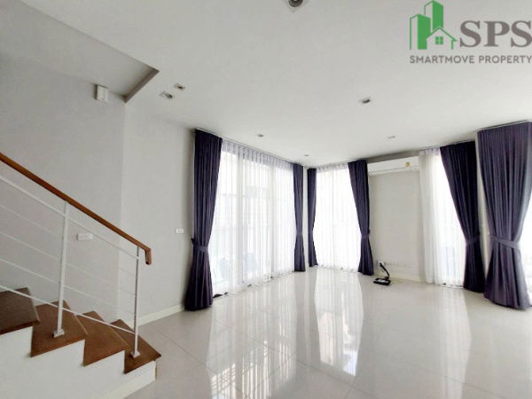 picture Semi-detached house for rent, Baan Klang Muang Classe Ekkamai-Ramintra (SPSAD3124) - 4/8
