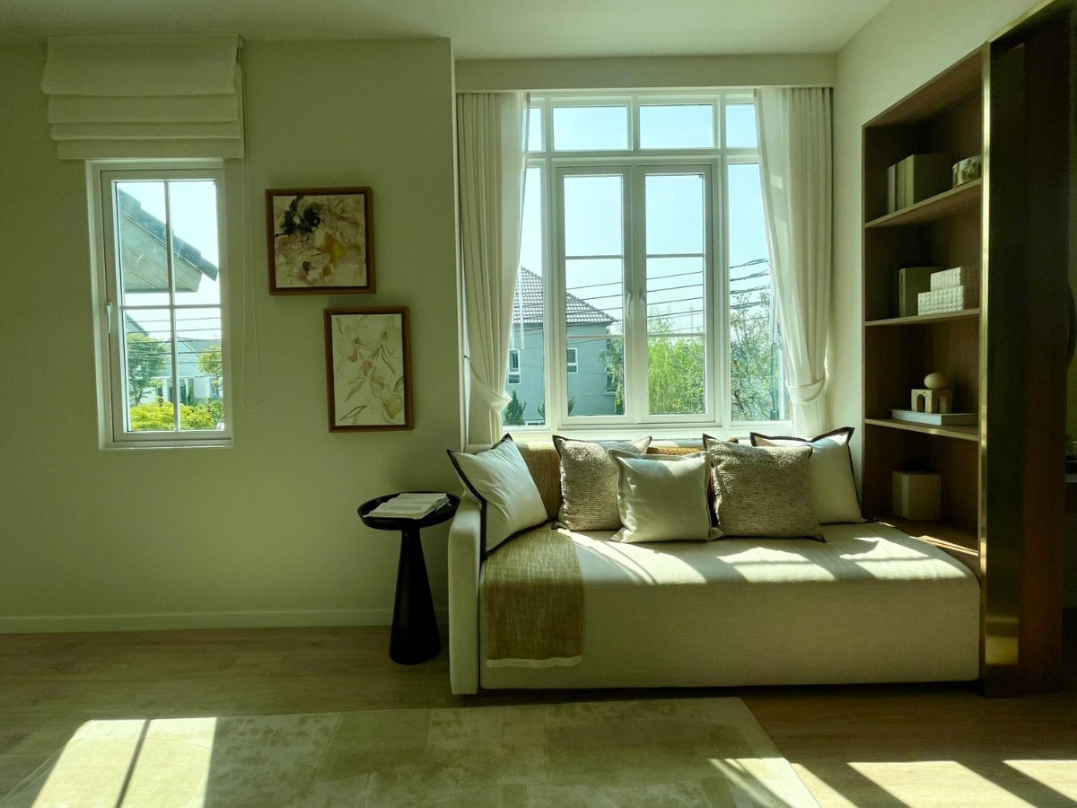 รูป 🏡 แบบบ้าน LUNA – บ้านเดี่ยวหรูแปลงมุม ทิศใต้ พร้อมโรงจอดรถแยก ใกล้คลับเฮาส์ แต่งครบ พร้อมอยู่ - รูปที่ 10/15