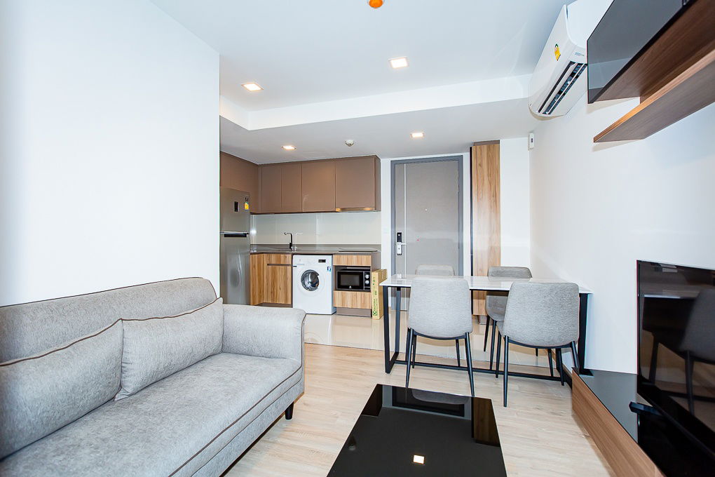รูป ให้เช่า คอนโด ทากะ เฮ้าส์ เอกมัย 12 *ห้องสวย 2 นอน* ที่ Line: @homefinder - รูปที่ 4/11