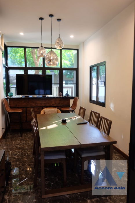 picture 🔼🔽 AccomA 📩 Refreshed and modern home with green views (AA40652) - 7/20