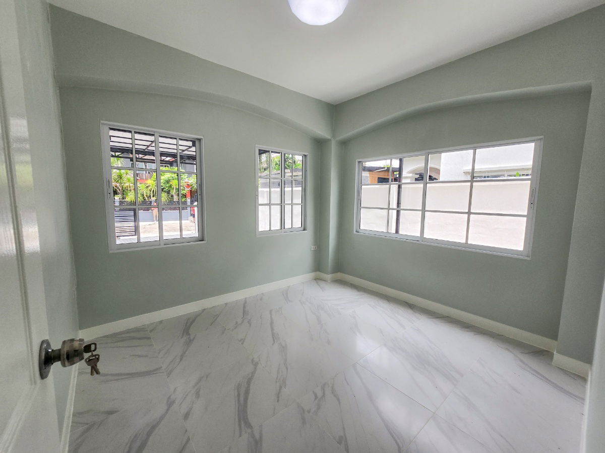 รูป บ้านเดี่ยว 2 ชั้น นิมิตใหม่ 40 รีโนเวทใหม่ พื้นที่เยอะ กว้างขวาง มีโซนจัดสวน มุมนั่งเล่น - รูปที่ 9/19