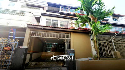 ทาวน์โฮม ม.เกษมบัณฑิต : ทาวน์โฮม 4 ชั้น ซอยลาดพร้าว122 (ทำเลดีมาก)