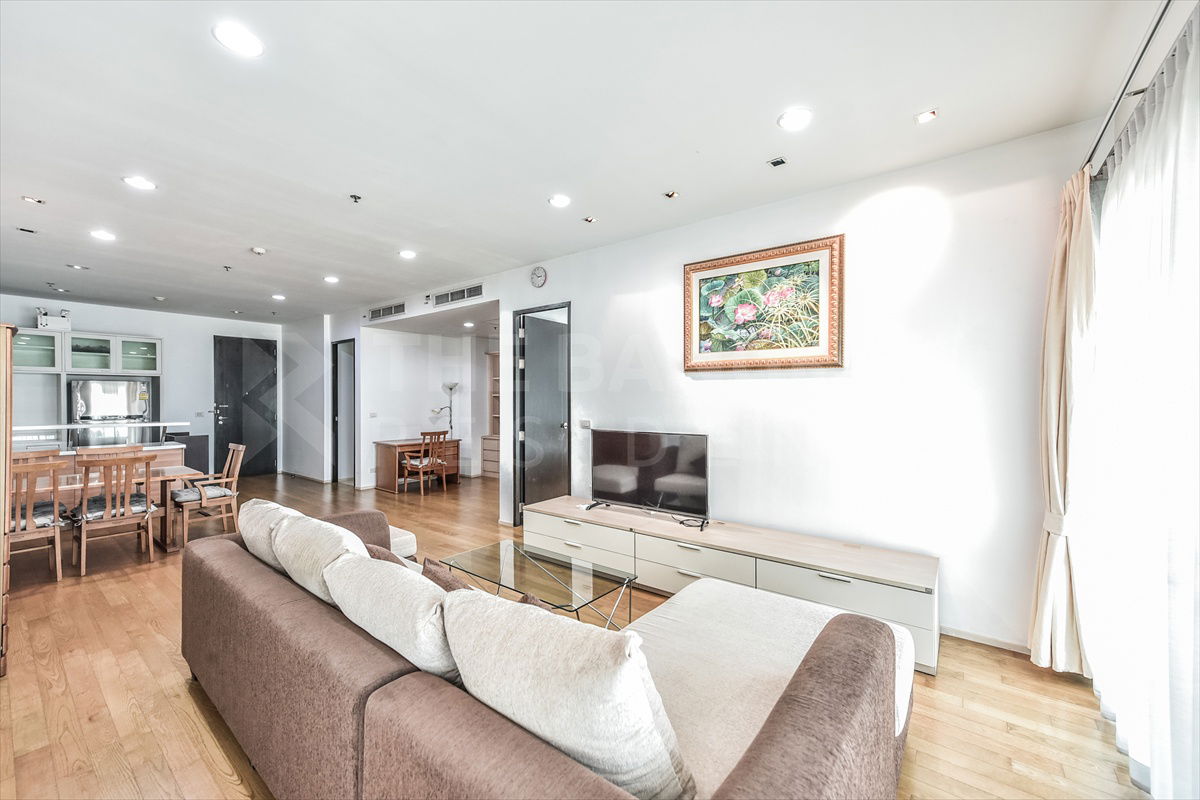 picture The Madison Condominium Sukhumvit 41 💥 New in! Spacious on the main Sukhumwit-Phrompong, Near BTS Phrompong - 4/16