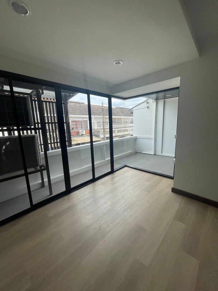 รูป ขายด่วน ทาวน์โฮม Zen Home ย่านสุขุมวิท  - รูปที่ 5/5