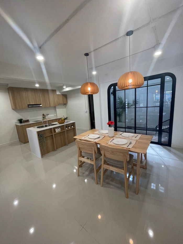 รูป ขายด่วน ทาวน์โฮม Zen Home ย่านสุขุมวิท  - รูปที่ 3/5