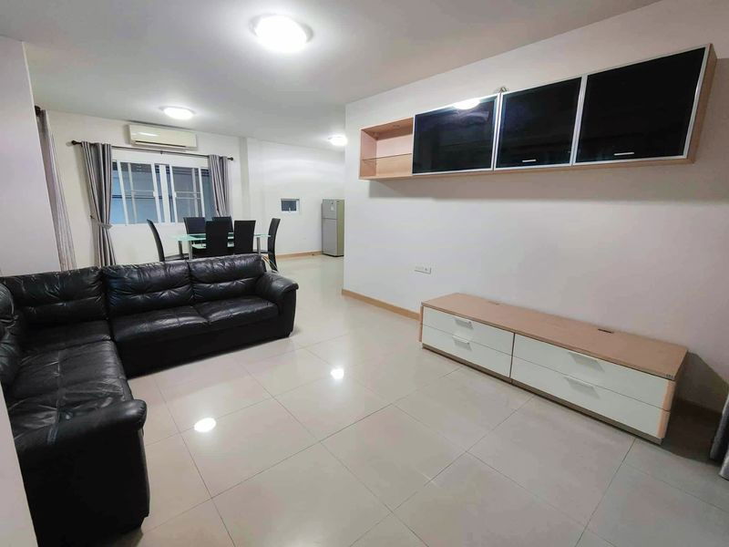 รูป ขายบ้านมือสองศรีราชา หลังมุม โครงการ ธาดาทาวน์ บางพระ  - รูปที่ 2/17