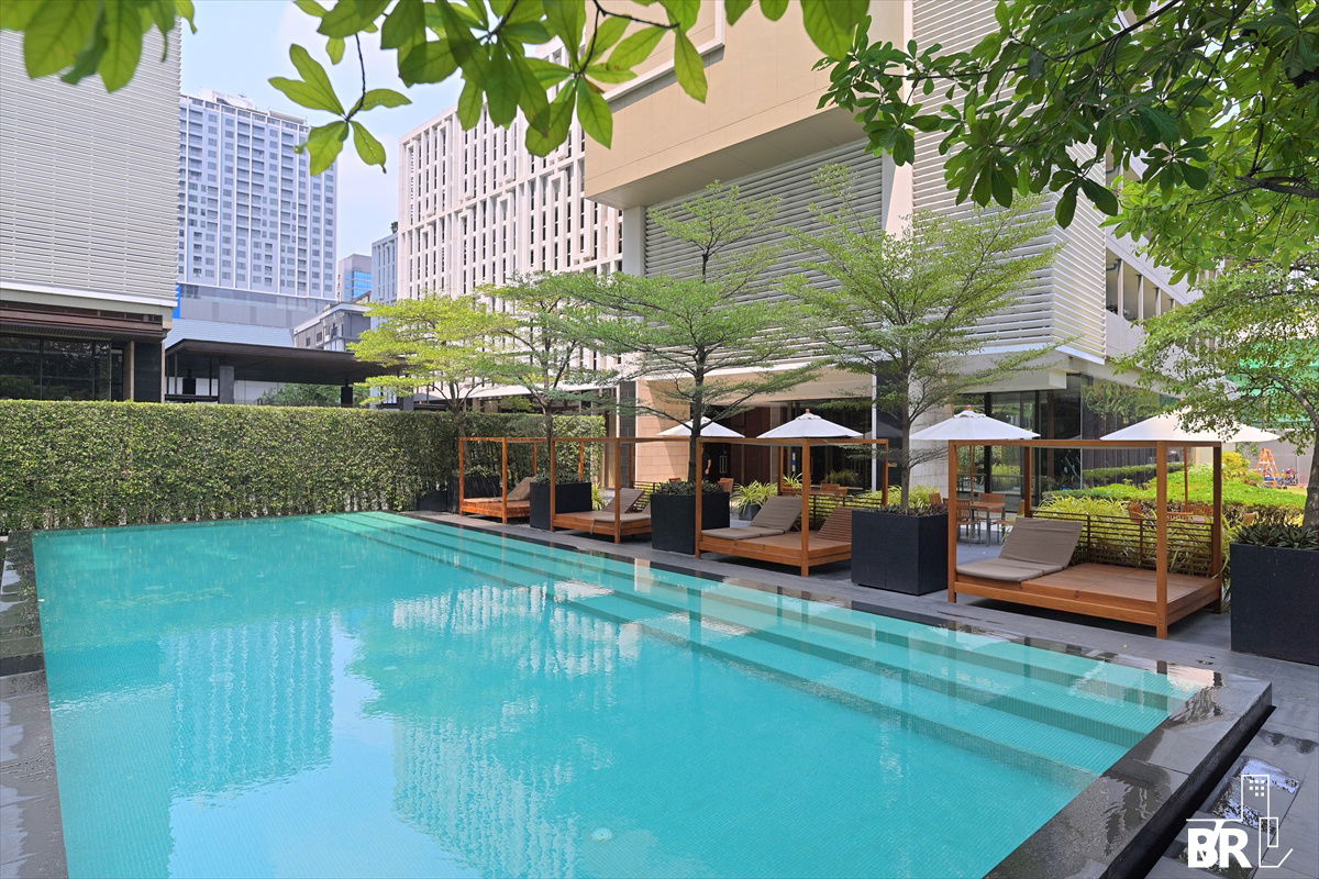 picture Newly Renovated Unit ✨ with Amazing Views at The Emporio Place ✨ Near BTS Phrompong - 3/9