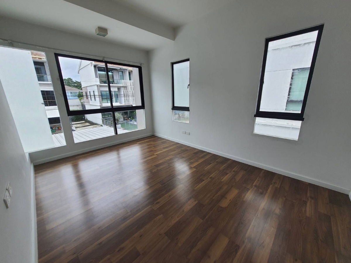 รูป 🏡 ทาวน์โฮม 3 ชั้น หลังมุม “บ้านใหม่ 2 พุทธบูชา 36” เพียง 12000 เอาเฟอร์ 15000 - รูปที่ 12/23