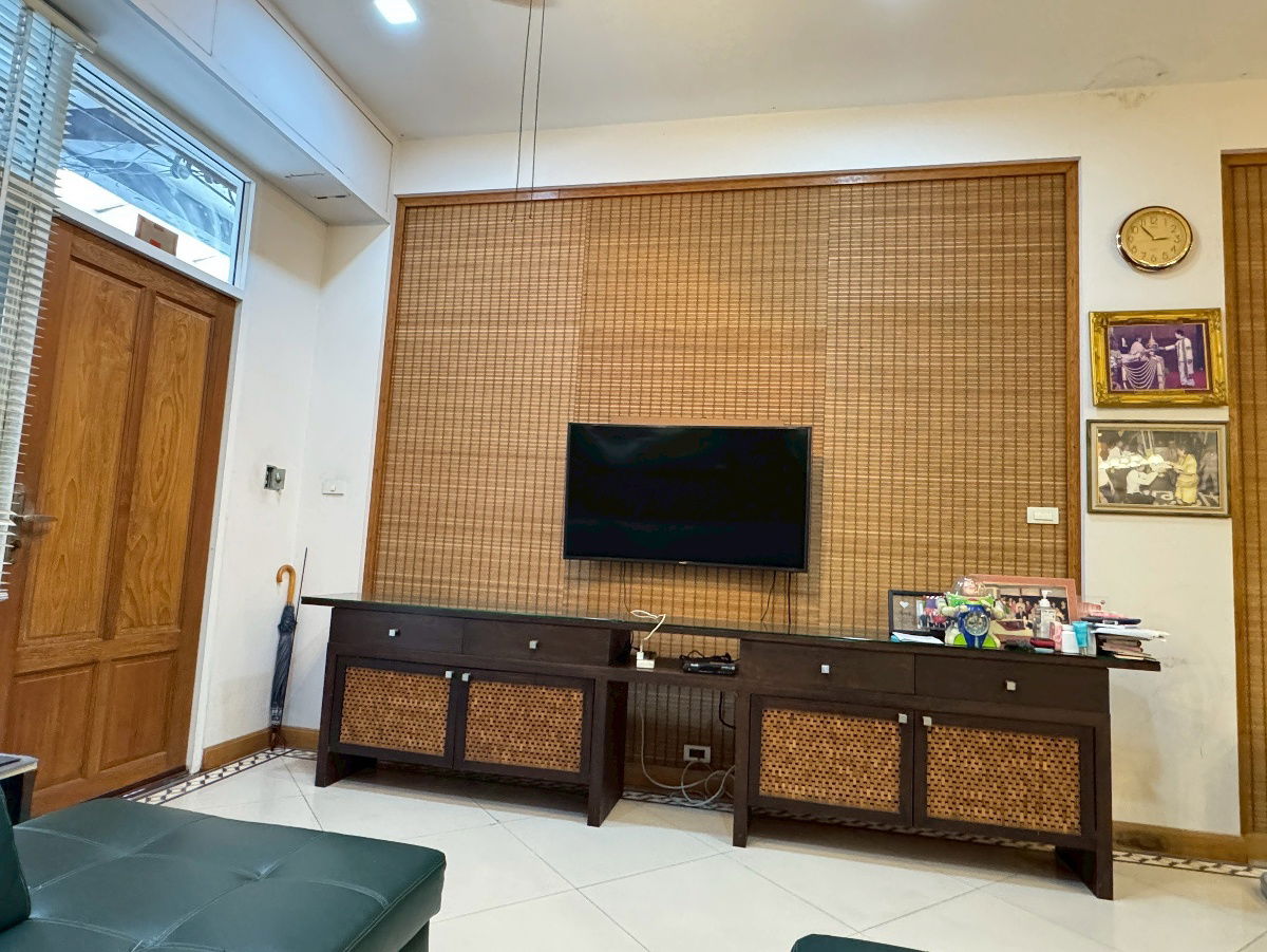 รูป ด่วน ขายบ้านซื้อขาดทำเลใกล้จุฬา บรรทัดทอง - รูปที่ 23/29