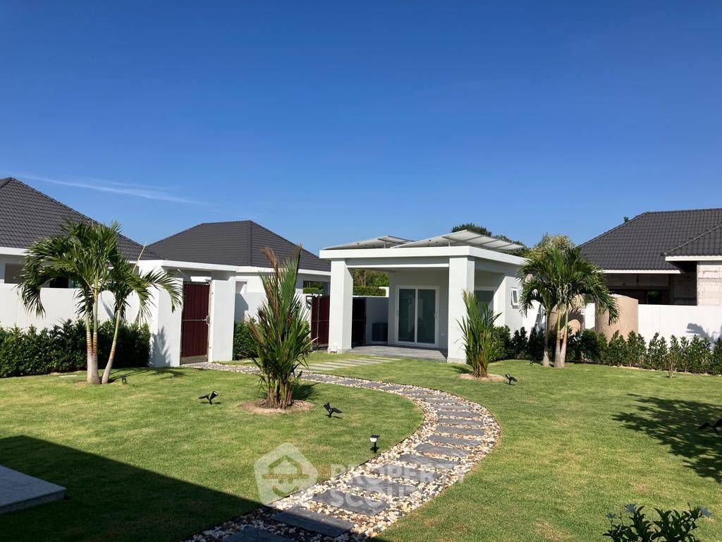 picture Brand New Eco-Friendly Pool Villa at Smart Hamlet (ID 1297096) - 3/31