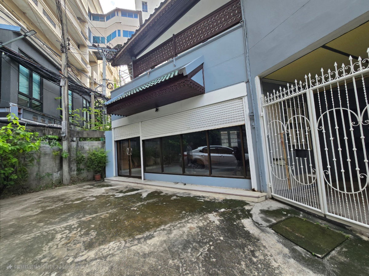 picture 2-Storey Detached House for Sale (44 sq.wah) – Next to Dhurakij Pundit University - 2/25
