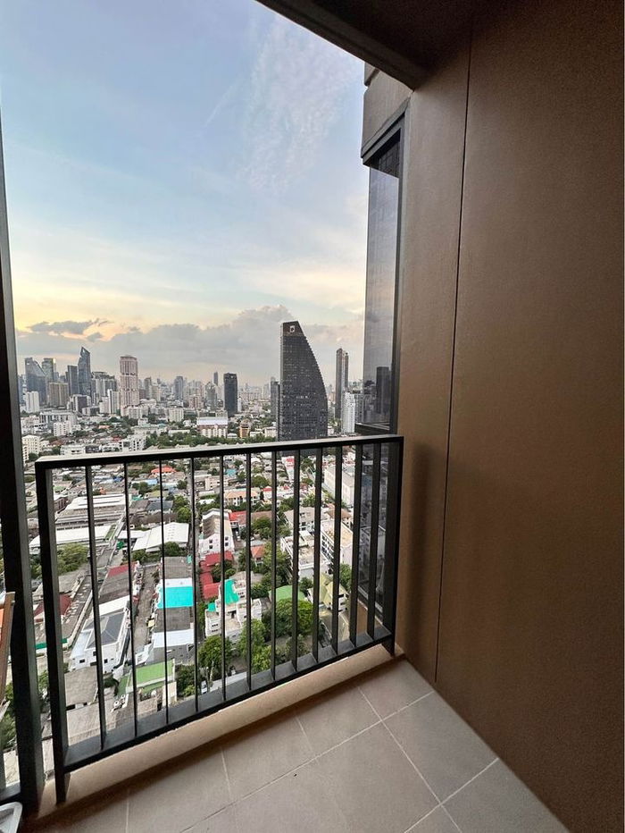 รูป ห้องอัพเดต🐲แอดไลน์ได้เลยครับ🐲SIWA🐲   OKA HAUS Sukhumvit 36 - รูปที่ 3/14