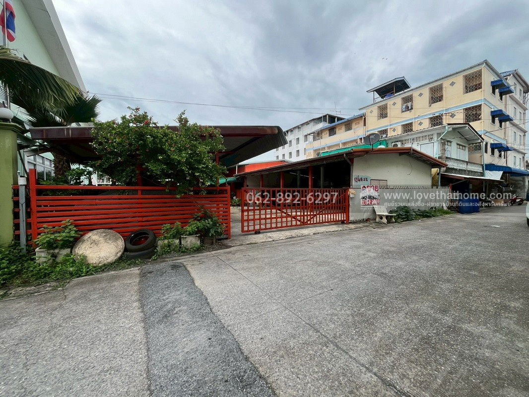 picture Single house for sale in Pathum Thani, large area 120 sq m., great price, selling for only 51,666 baht/sq m.  - 7/10