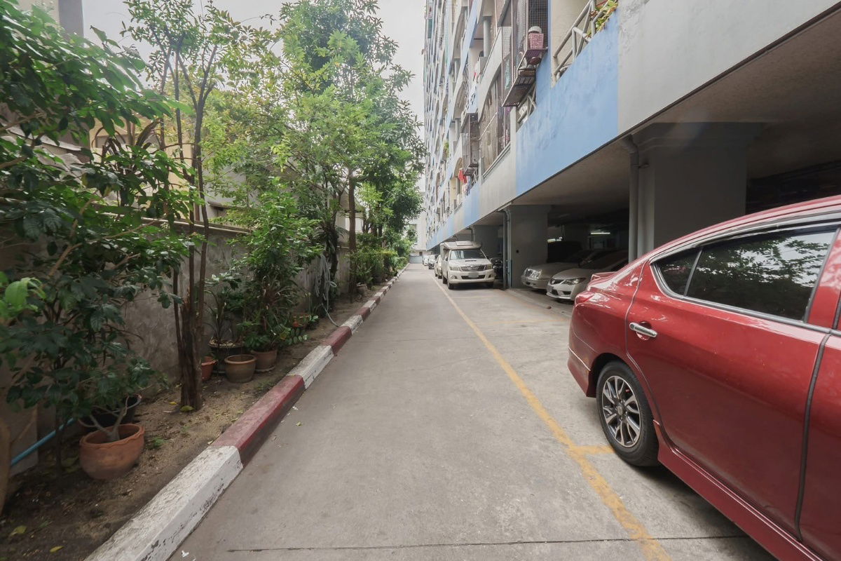 picture New arrivals in Lad Phrao✨ || 🚉 Near MRT Lad Phrao 83 || Installments only 4,xxx baht || 🛍 10 minutes to Central Eastville || - 22/23