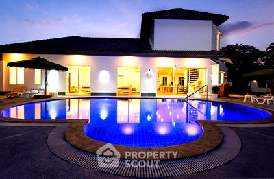 บ้านเดี่ยว ถนนพรประภานิมิต : วิลล่า 4-ห้องนอน ใกล้ เมืองพัทยา (ID 2229729)