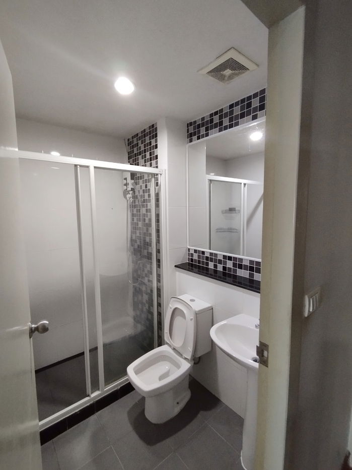 รูป 🍀ให้เช่าคอนโด Regent home 19 Sukhumvit 93 ใกล้ใ BTS บางจาก ห้องสวย เฟอร์นิเจอร์ครบ เช่าเพียง 7200 บาท - รูปที่ 8/9