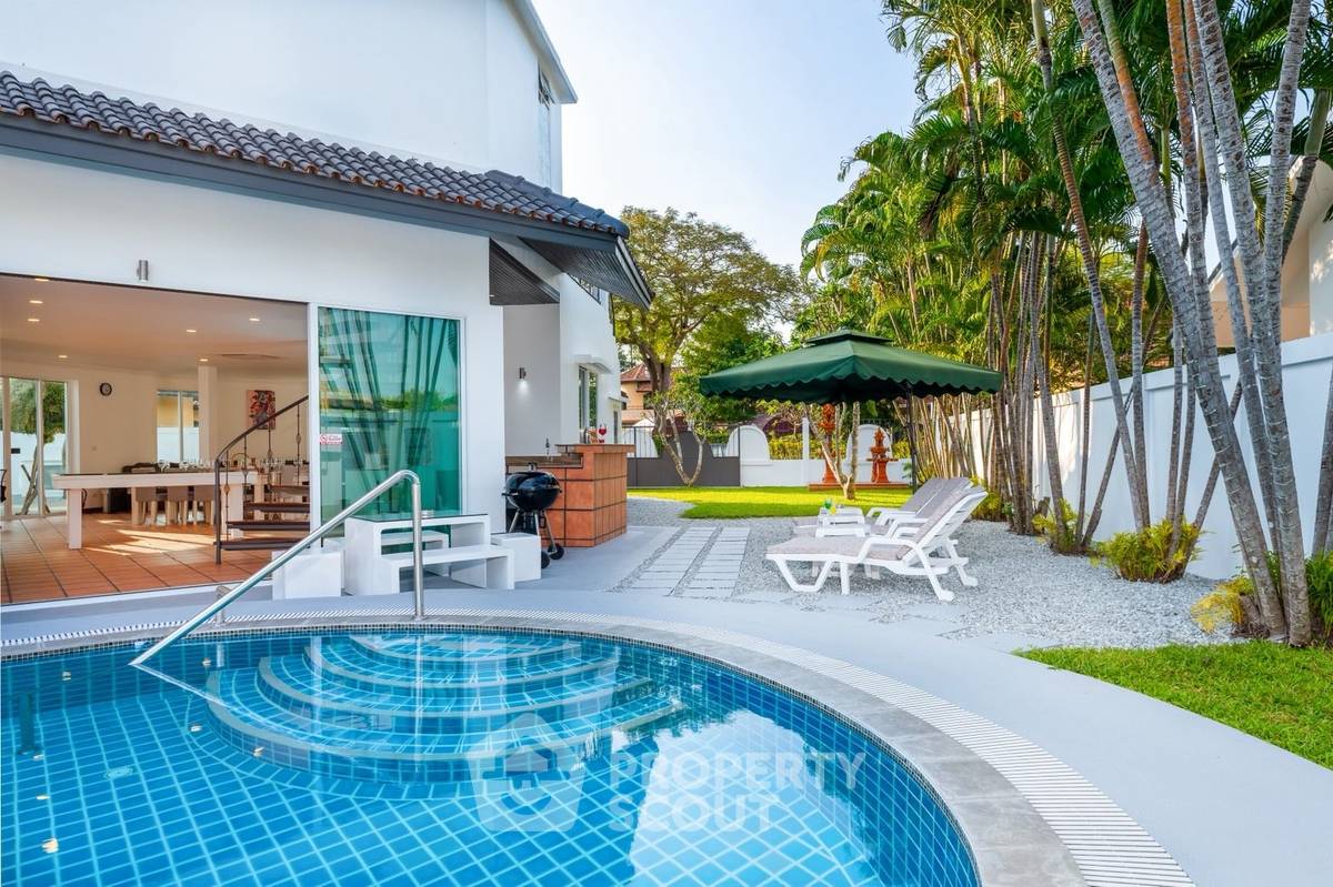 รูป วิลล่า 4-ห้องนอน ใกล้ เมืองพัทยา (ID 2229729) - รูปที่ 24/39