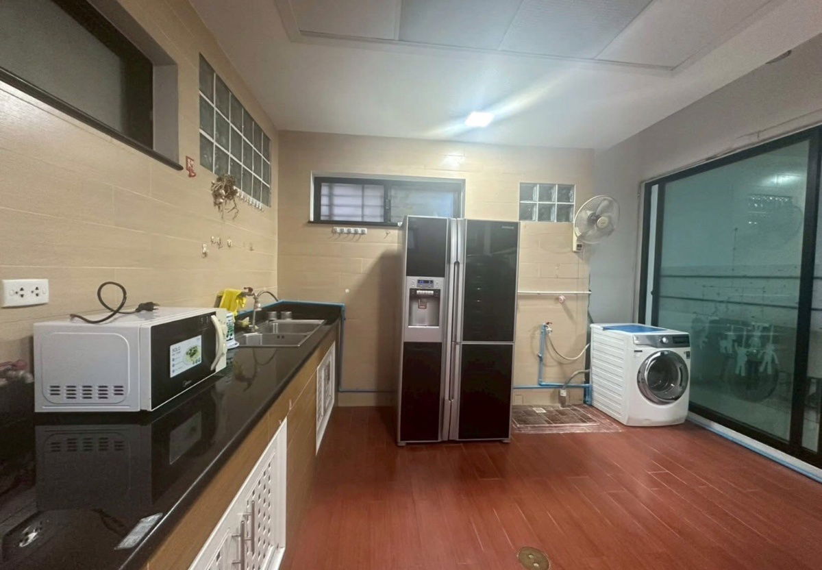 picture Eco Space Bangna -             Wongwaen - 8/18