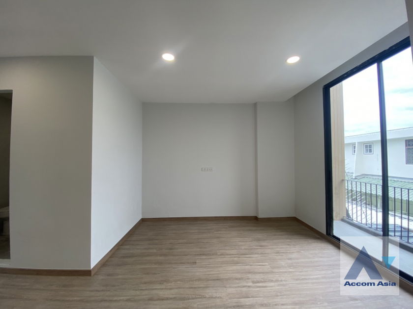 รูป 🔼🔽 AccomA 📩 Newly renovated 3 BR House in Khlong Ton Nuea (AA44322) - รูปที่ 14/20