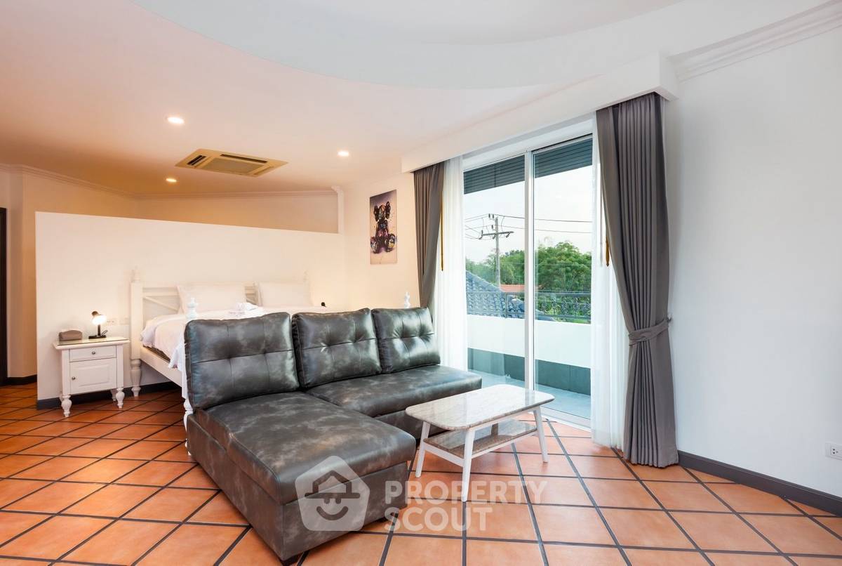 รูป วิลล่า 4-ห้องนอน ใกล้ เมืองพัทยา (ID 2229729) - รูปที่ 27/39