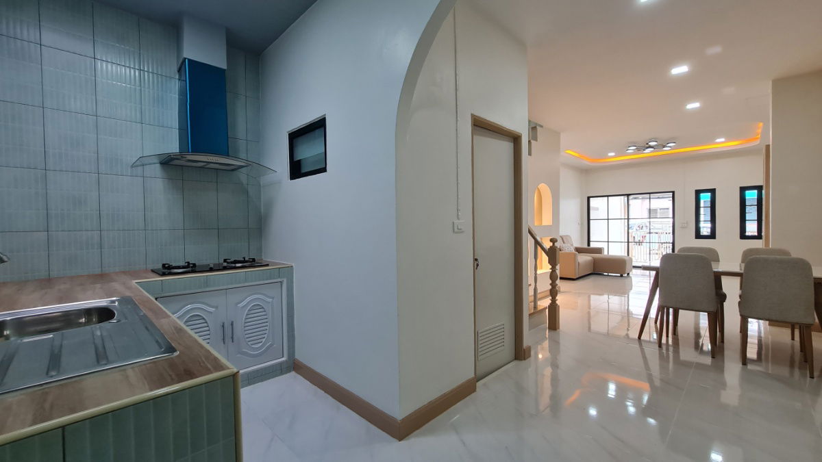 รูป S340 🏡 ขายทาวน์เฮาส์ 2 ชั้น หมู่บ้านอินทราวิว ถนนพระยาสุเรนทร์ 19 ขายเพียง 1,790,000 บาท พิเศษฟรีโอน - รูปที่ 10/20