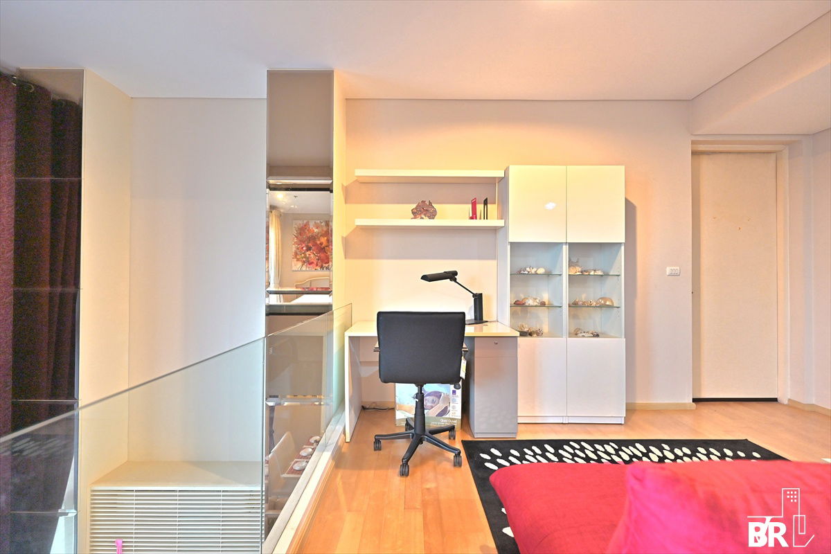 picture  Hot and Rare! 🔥 Villa Asoke ✨ Stunning Duplex near MRT Phetchaburi - 12/17