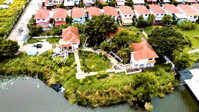 Houses for sale : Exclusive lakeside garden house - Bang Bua Thong ✨🌿 🌳 1 rai of land 💰 Price: only 30 million baht