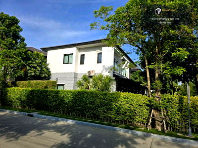 Houses for sale Prawet : The City Pattanakarn | Largest size, corner plot, with a waterfall, koi pond, and trees around the house | #2025073111223