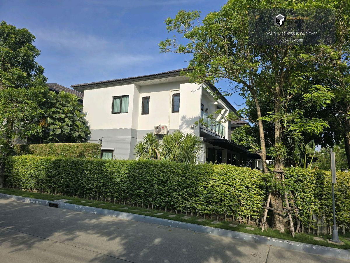 picture The City Pattanakarn | Largest size, corner plot, with a waterfall, koi pond, and trees around the house | #2025073111223 - 1/18