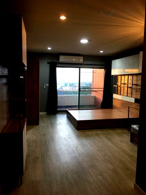 Condos for sale Bang Na : For Sell Condo COUNTRY COMPLEX Building 1, Floor 13,1 bed room, Room size  sqm