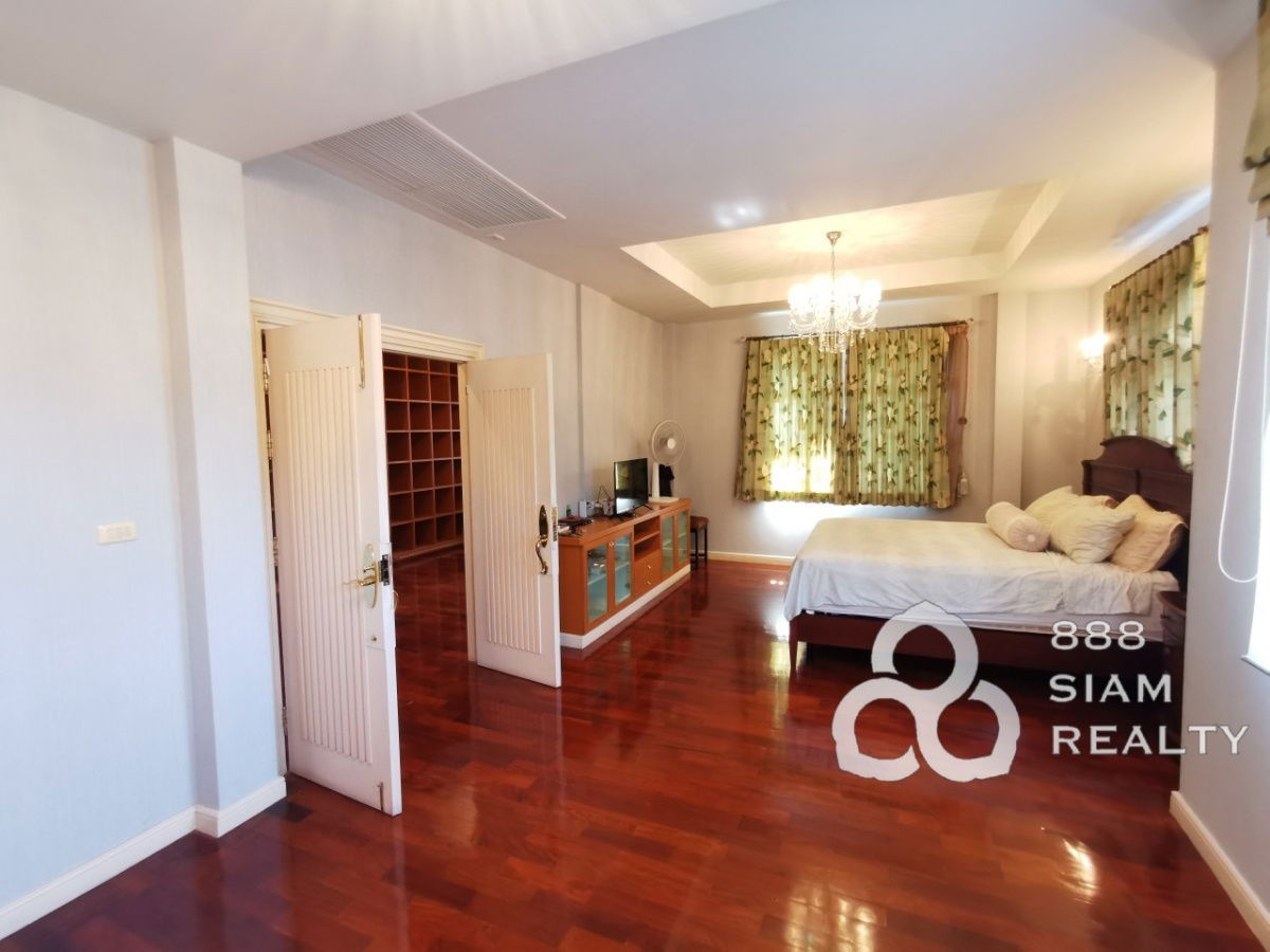 picture Detached house  for sale, Golden Nakara Village, On Nut 65 - 7/17