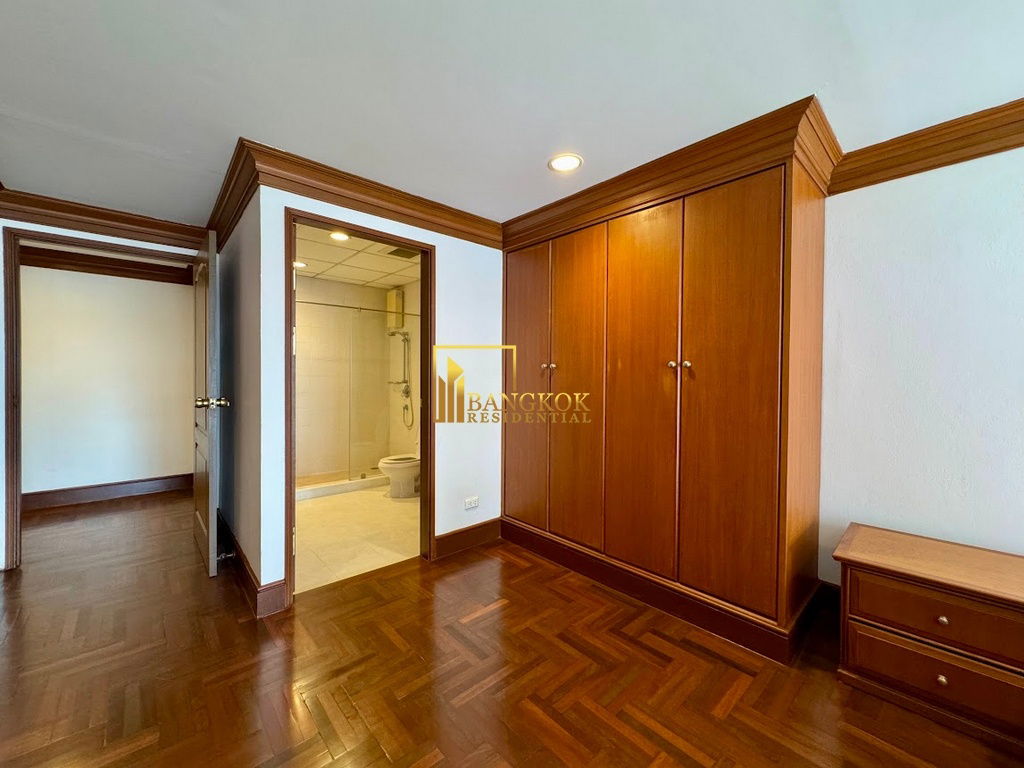 picture Large 4 Bedroom Duplex Apartment in Phrom Phong - BR21290AP - 39/55
