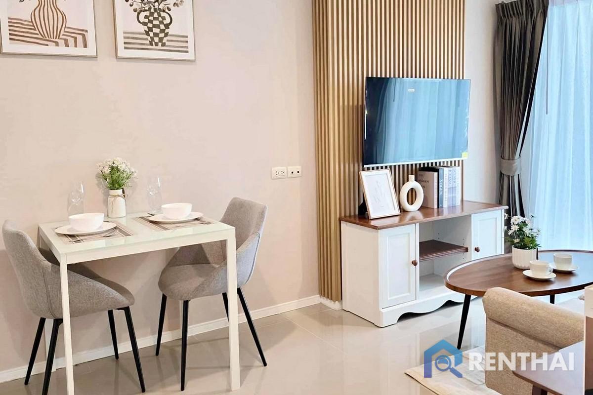 picture Beachfront Living Modern 1 Bedroom 32 sqm Lumpini Park Beach Jomtien - 10/25