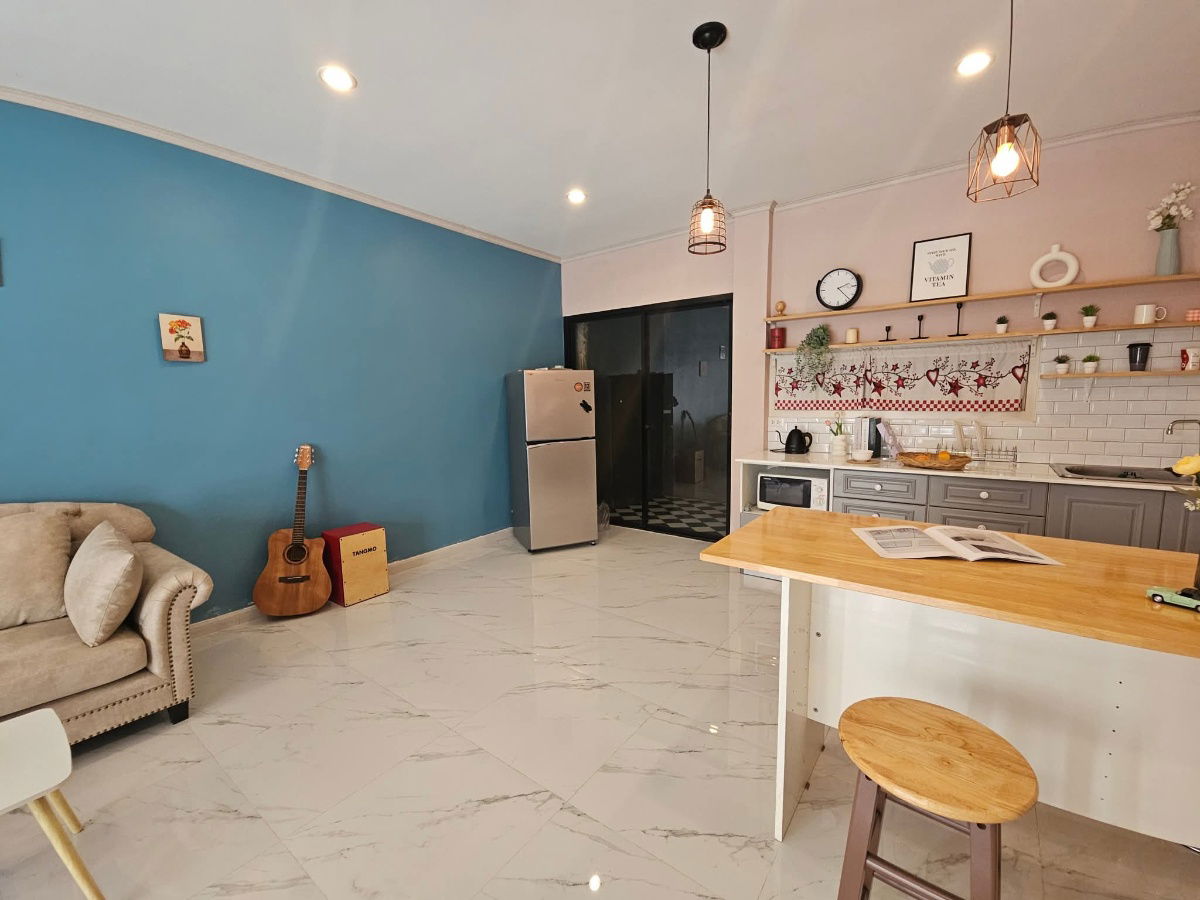 picture Town Home For Rent // Viridian Prompt - 13/18