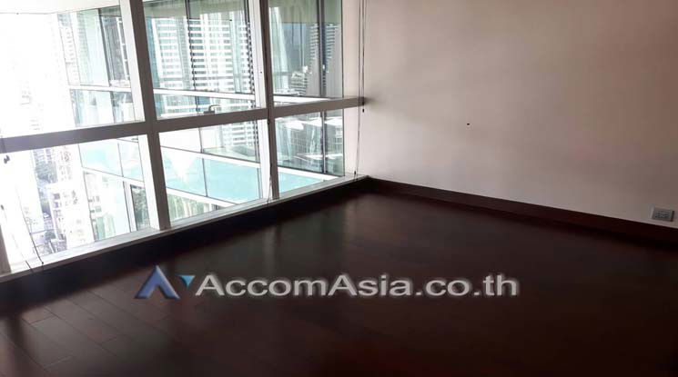 picture 🔼🔽 AccomA 📩 Modern condo with private balcony and open layout (1513968) - 7/10