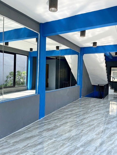 picture Sukhumvit 91-99 70m.to BangChak next to 7-11 5Steps office building for rent 5Storeys corner room 2 - 8/8