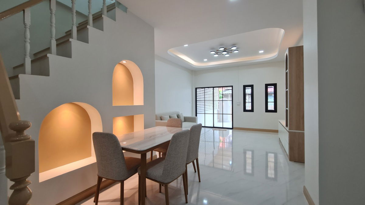 รูป S339 🏡 ขายด่วน ทาวน์เฮาส์ 2 ชั้น หมู่บ้านอินทราวิว เพียง 1,790,000 บาท พรีโอน - รูปที่ 10/20