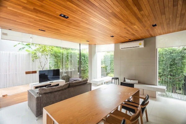 picture FOR RENT SOUL EKAMAI - LADPRAO / 3 bedrooms 4 bathrooms / 48 Sqw. 300 Sqm. **120,000** LUXURIOUS PROJECT CLOSE TO TOWN IN TOWN - 2/15